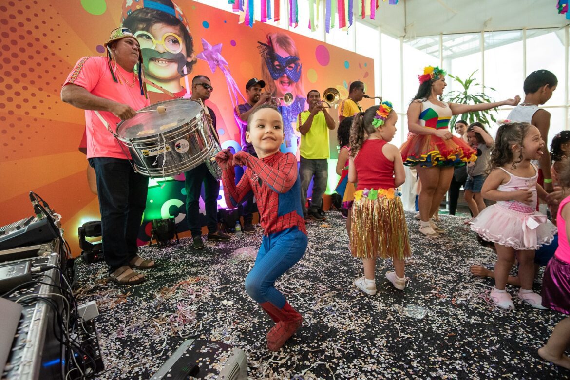 Ressaquinha de Carnaval agita TGS comtradicionais Ventoinha de Canudo e Pé de Cerrado