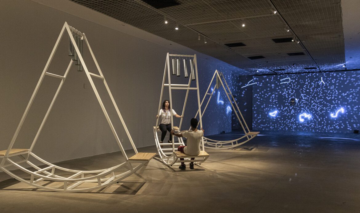 Últimos dias para visitar “Solfejo” na CAIXA Cultural