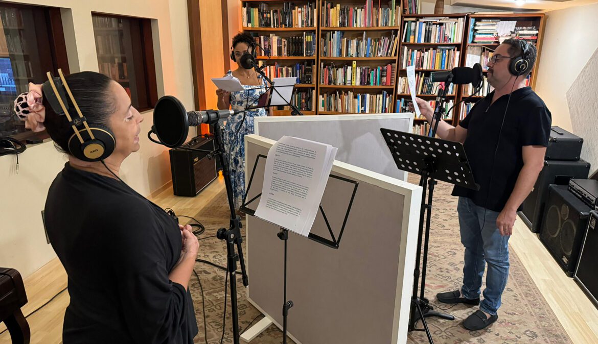 A dramaturgia brasileira amplificada em programas de áudio