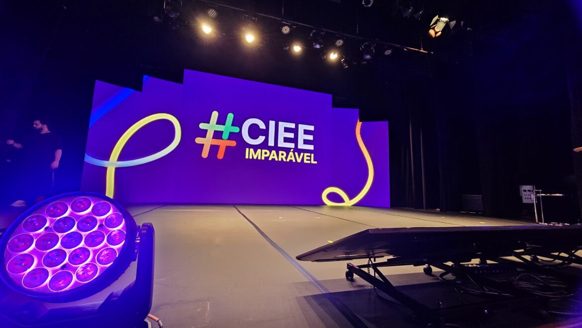 Mais de 14 mil vagas: CIEE completa o seu 62º aniversário, mas quem ganha o presente são os jovens e estudantes com Maratona de Vagas presencial