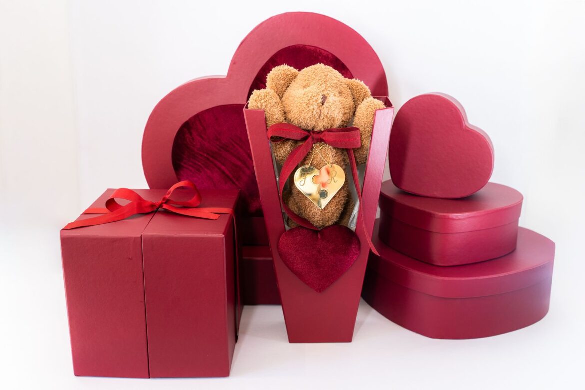 Remembear une amor e solidariedade em coleção de Dia dos Namorados que beneficia os desfavorecidos