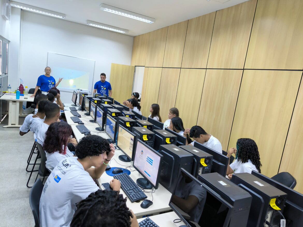 CEU das Artes e Praça dos Direitos abrem inscrições para novas vagas