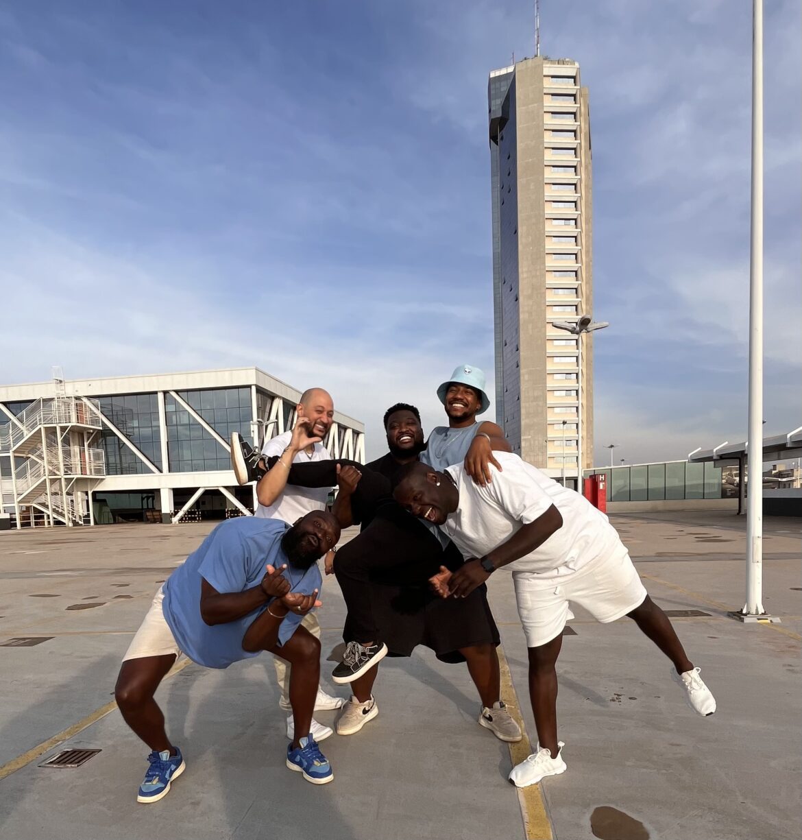 JK Shopping recebe primeira edição do “Pagode nas Alturas” com direito a música boa, pôr do sol e diversão garantida