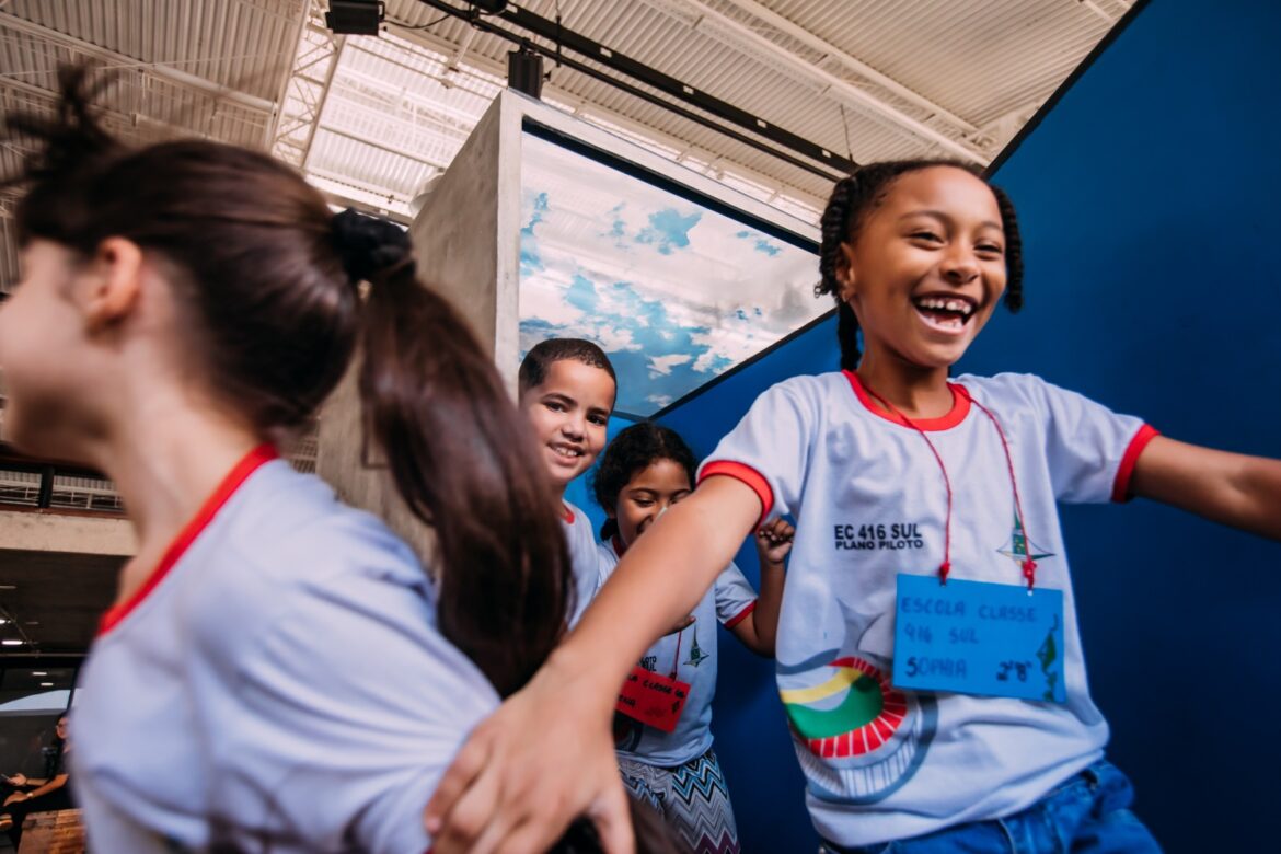 Circuito Arte e Cidade apresenta: Cidade Espetáculo - Aventura nos Três Poderes