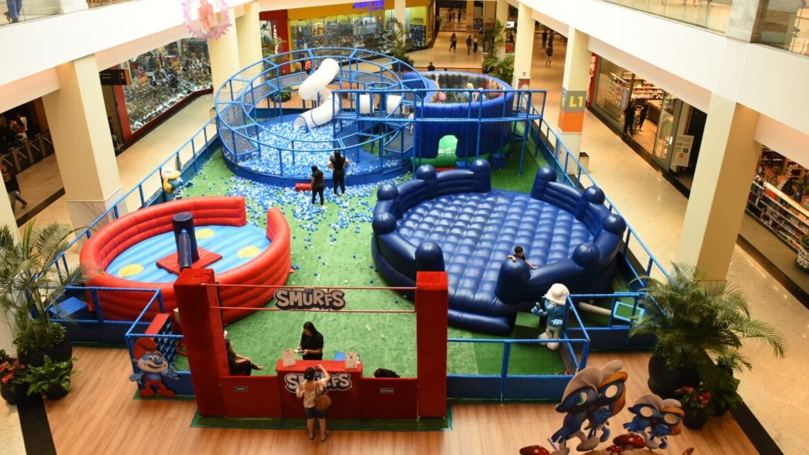 JK Shopping inaugura o Parque Vila dos Smurfs: parque temático inédito para celebrar o Mês das Crianças