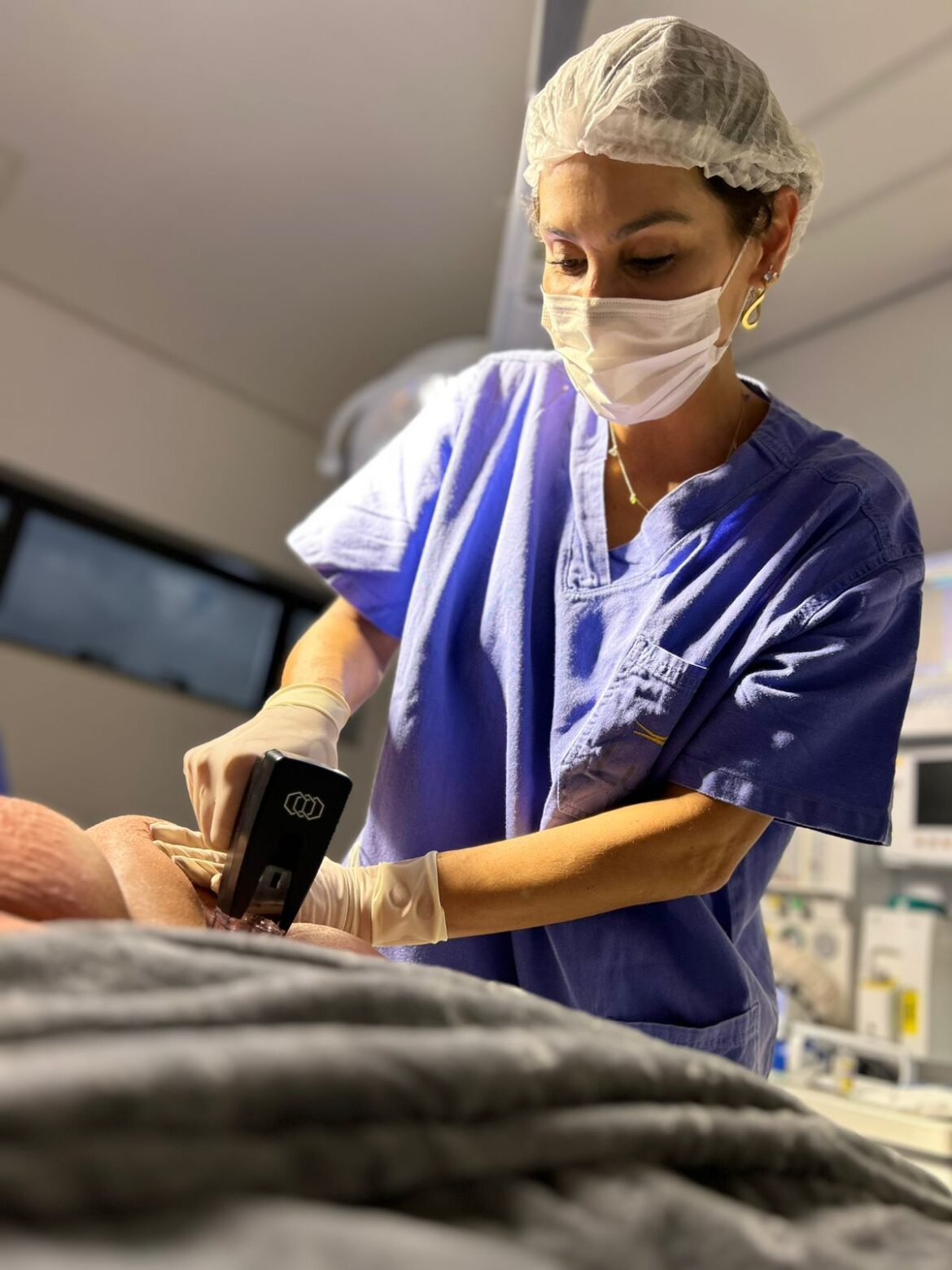 Implante X explante: cresce o número de cirurgias para a retirada da prótese de silicone nos últimos anos