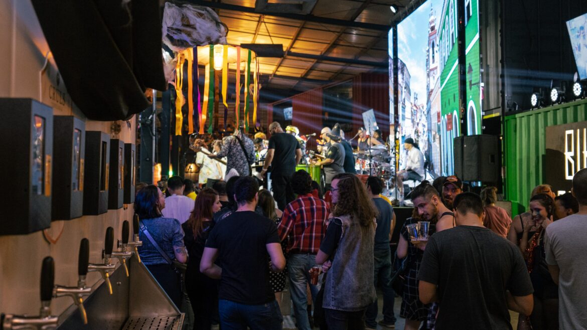 Galpão 17 celebra 6° aniversário com muito rock e cerveja gelada