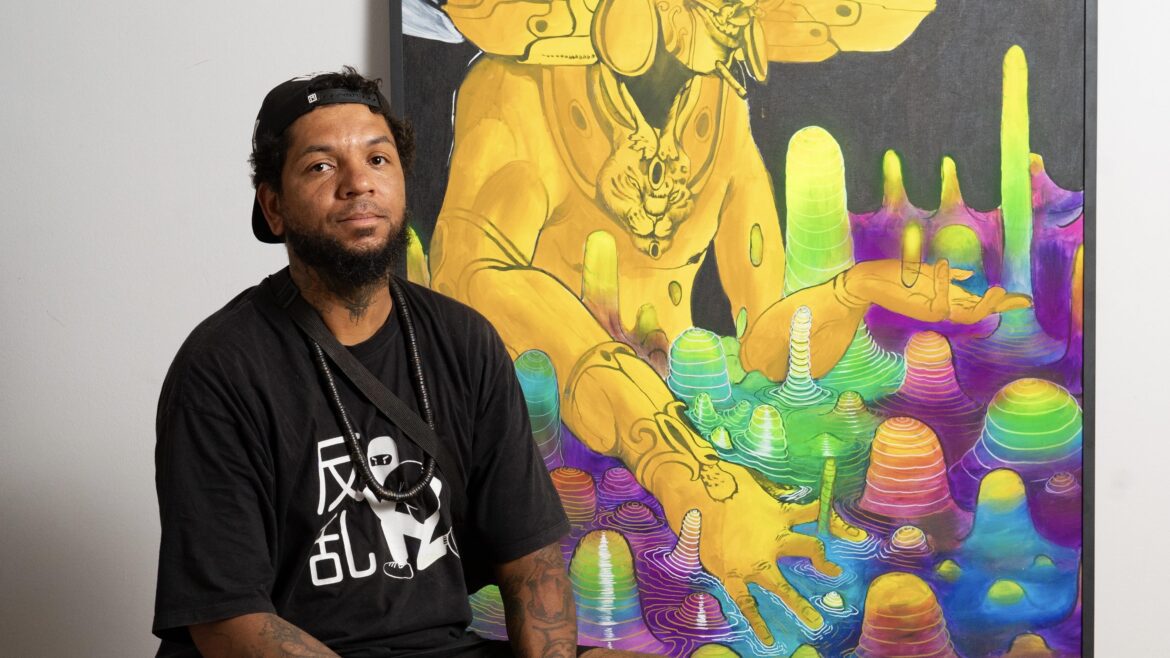 Exposição PORTAIS do artista Makina de Rabisko/ Soneka apresenta obras que transportam os espectadores para outras dimensões e realidades