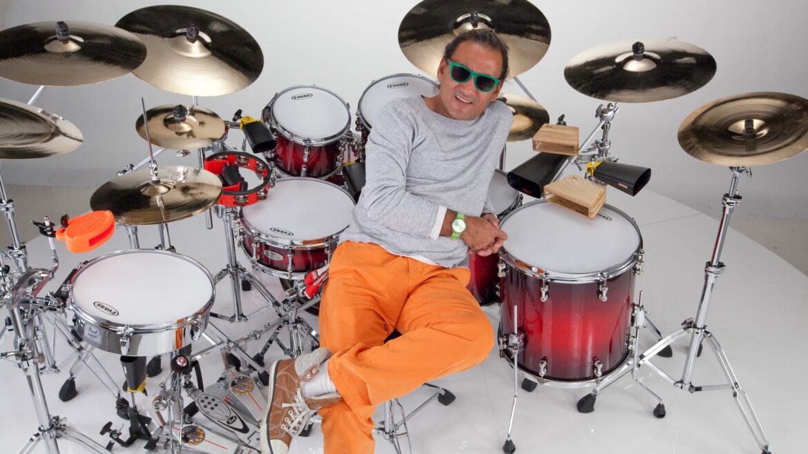 Brasília recebe Workshow com Horacio "El Negro" Hernandez, um dos maiores bateristas da cena mundial
