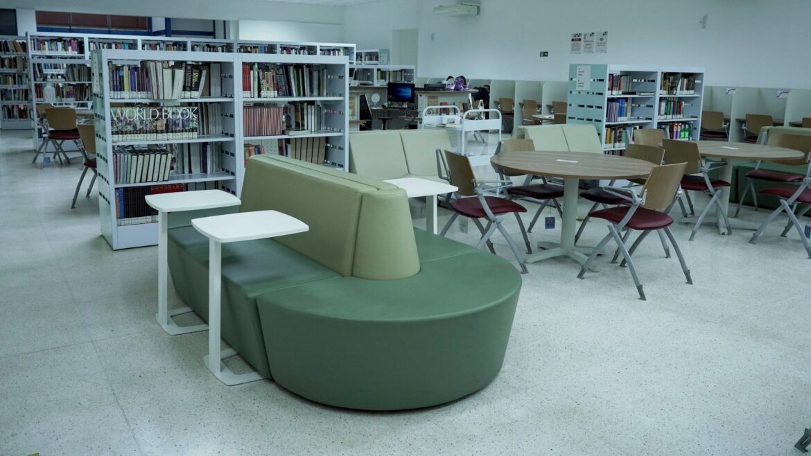 Agenda cultural da Biblioteca Demonstrativa: poesia, acessibilidade e música brasileira marcam a segunda quinzena de outubro