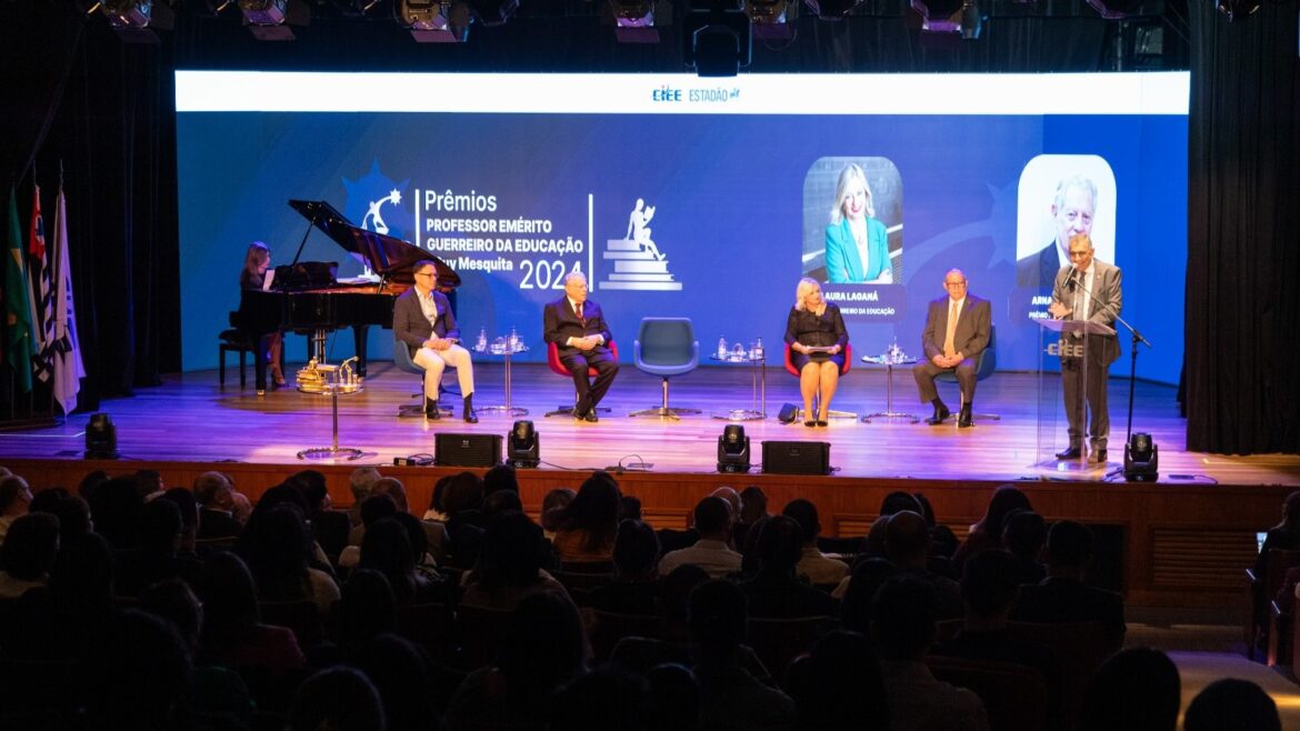 Arnaldo Niskier e Laura Laganá são os vencedores do Prêmio Professor Emérito - Troféu Guerreiro da Educação Ruy Mesquita 2024