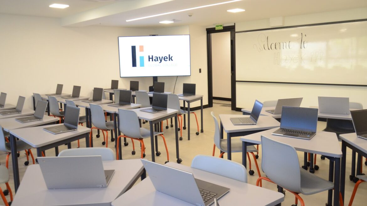 Hayek Global College oferece bolsa de 95% para estudantes empreendedores