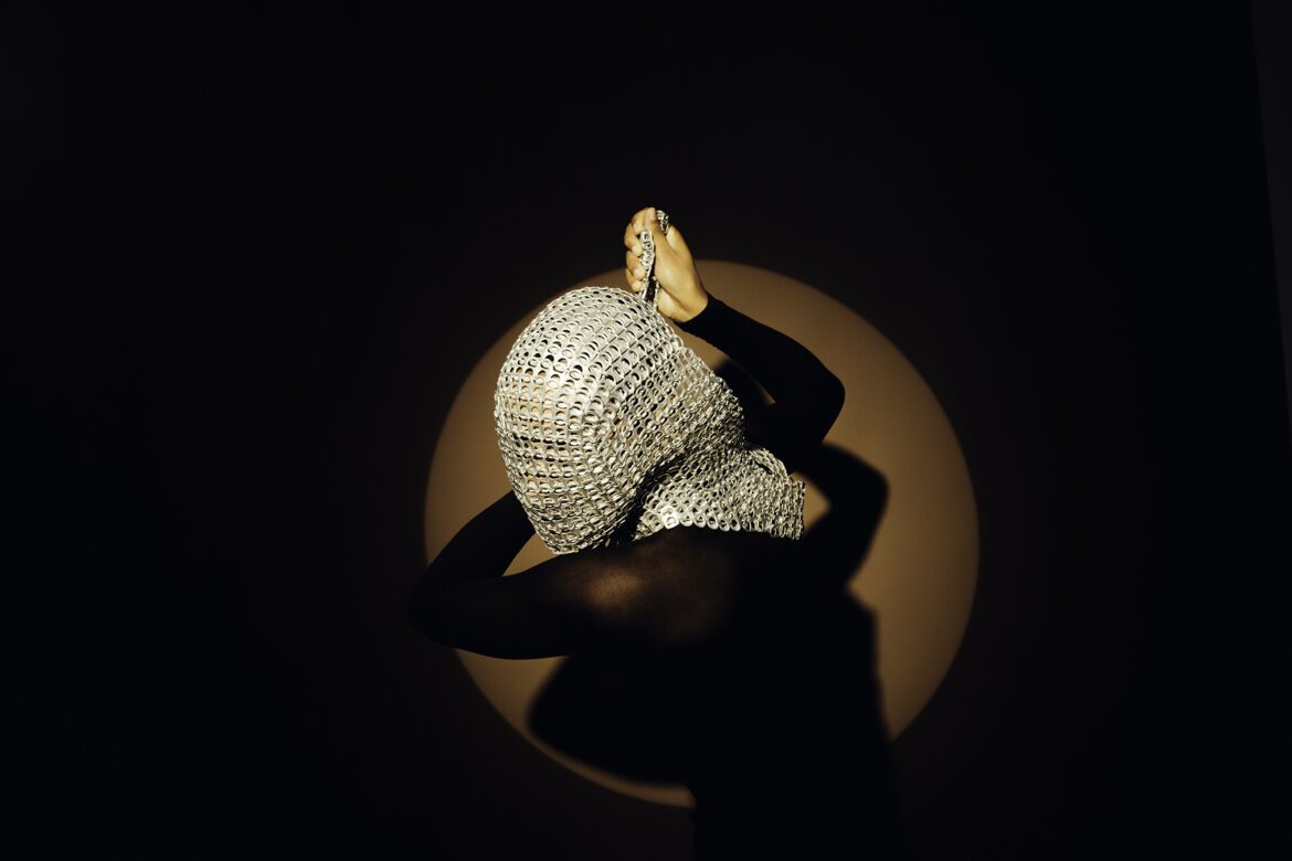 Cia. de Teatro Negro cria e encena releitura de Joana d’Arc