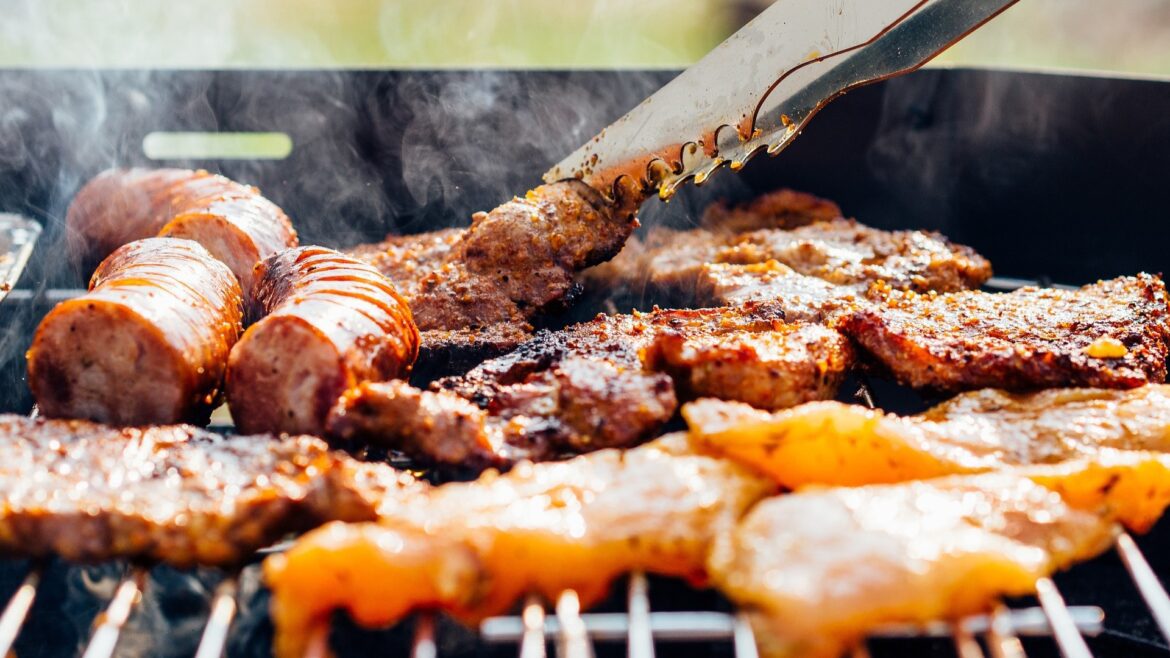 Na Seis promove evento com churrascada grátis nesta quarta (16)