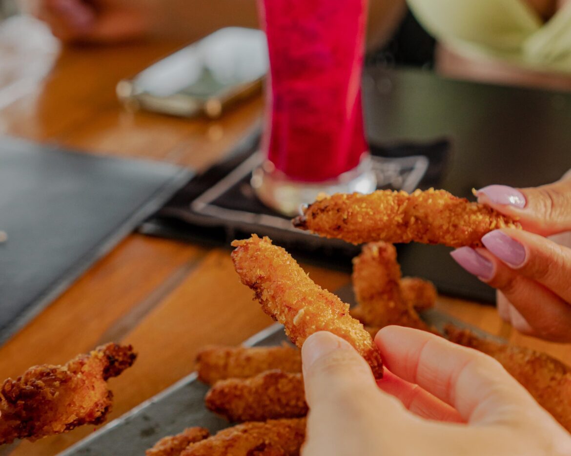 Happy Hour no Doma Rooftop: Drinks exclusivos, petiscos irresistíveis e programação cultural diversificada