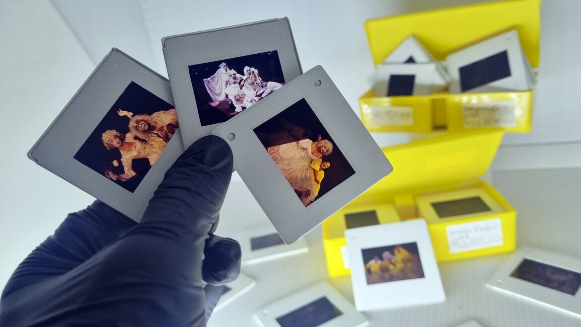 Importante Acervo Do Teatro Brasiliense é Resgatado No Df