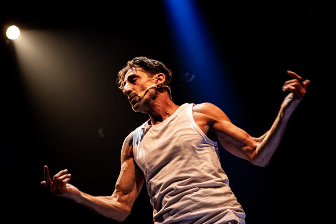 CCBB traz a Brasília a obra de Torquato Neto em peça teatral