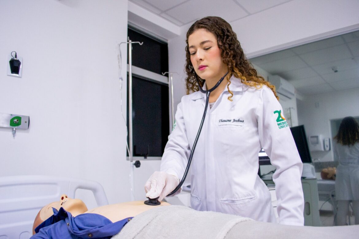 Últimas semanas para se inscrever no Vestibular de Medicina UNICEPLAC 2025.1