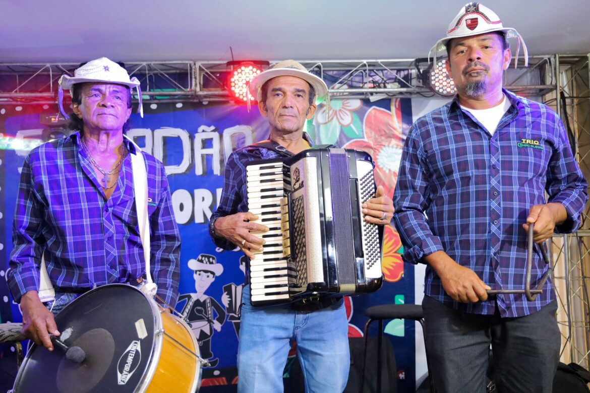 Forró Pé de Serra é destaque na Casa do Cantador