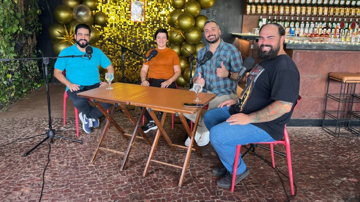 Podcast Deu Bom! grava episódio especial no Primeiro Cozinha de Bar