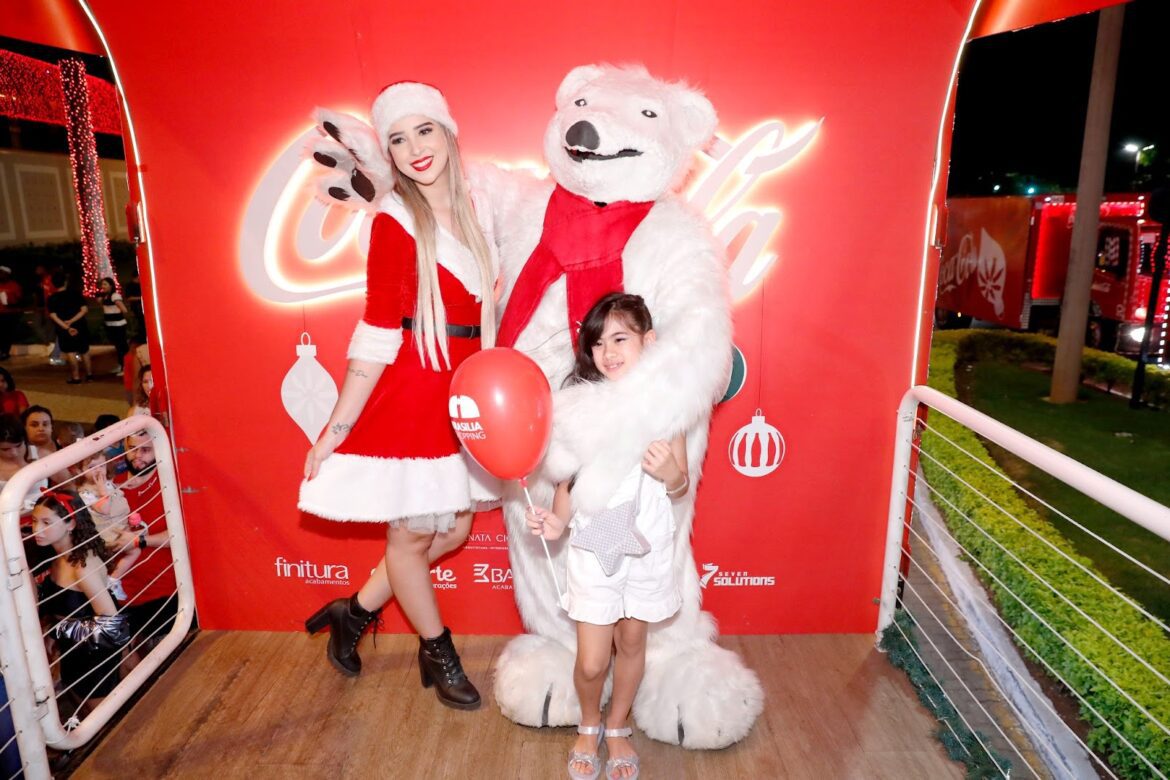 Caravana Coca-Cola desembarca no Brasília Shopping neste sábado (14)