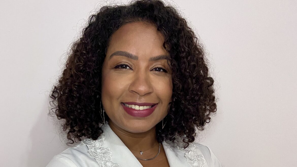 Pele negra e verão: cuidados essenciais para saúde e beleza na estação mais quente