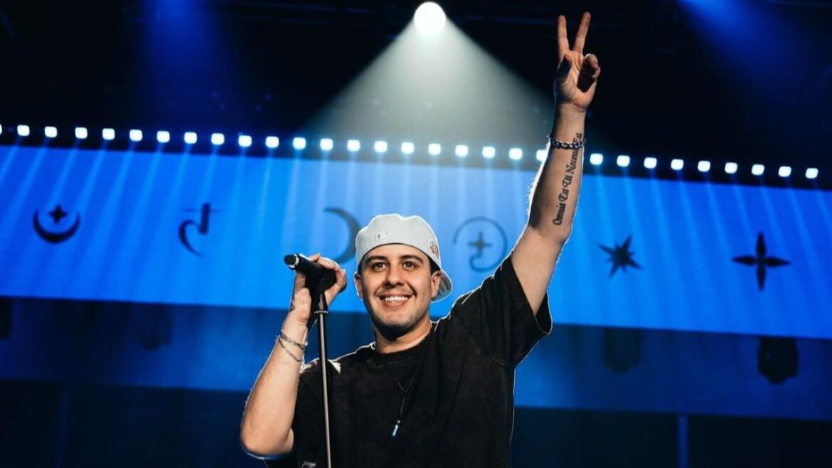 Bruno Diegues, ex-Jeito Moleque, faz show em Brasília