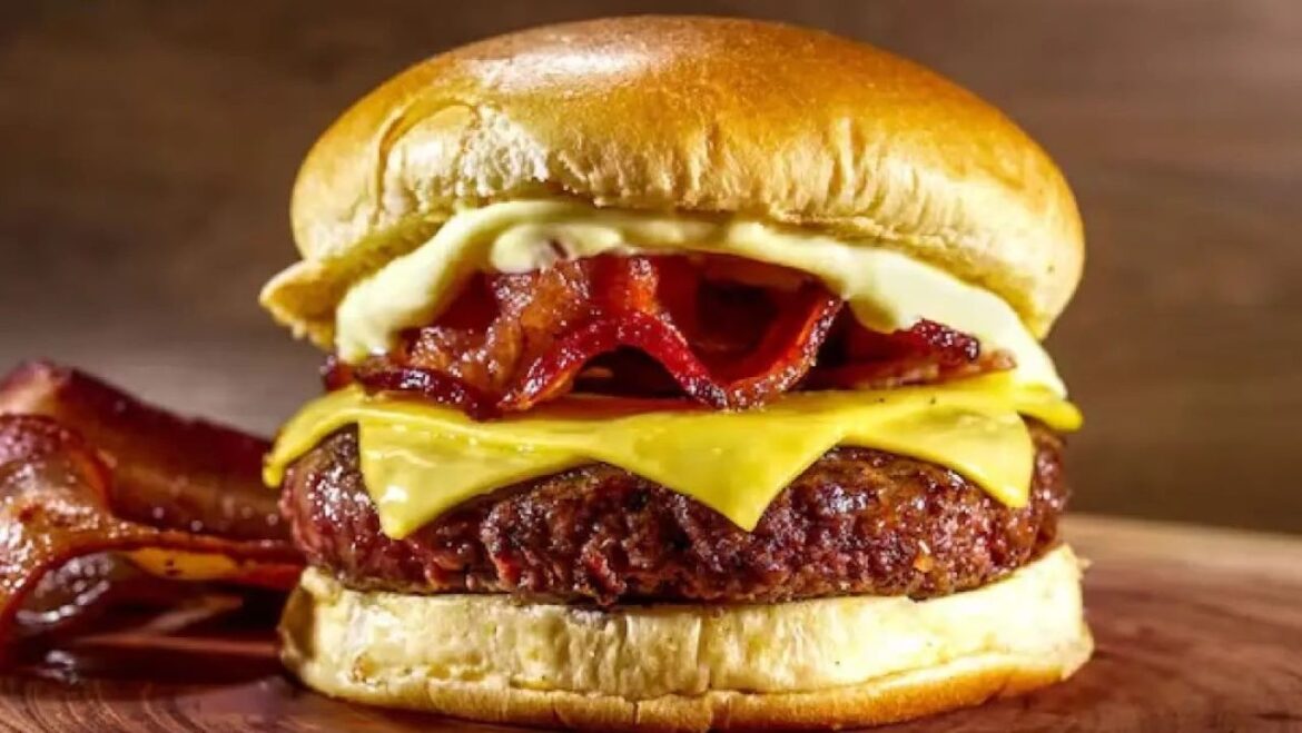 "É mentira, Naldo?" Não! Quem tem o nome do cantor ganha sanduíche no Geléia Burger