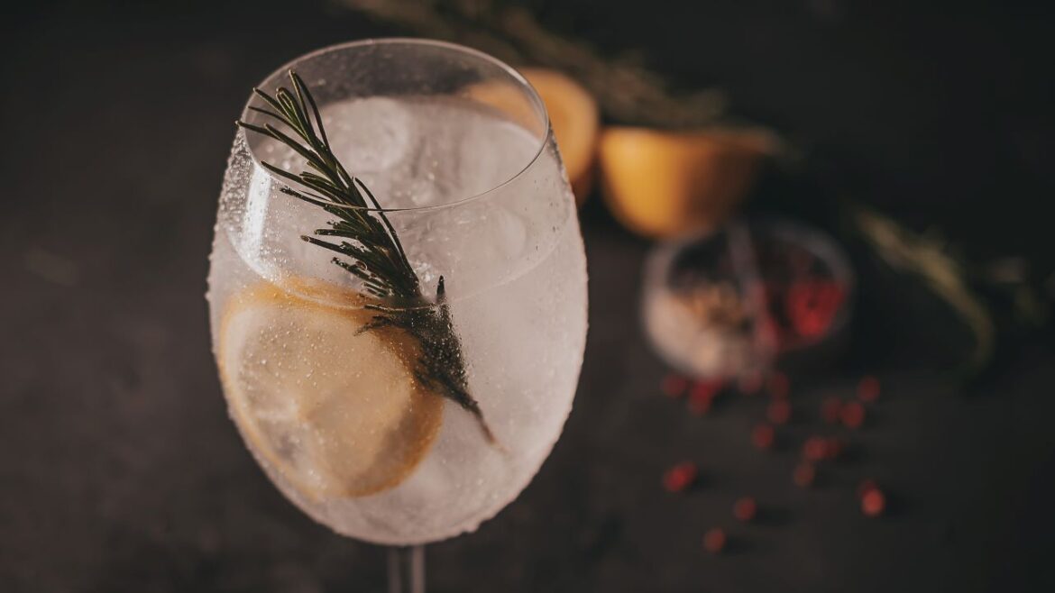 O Concorrente apresenta carta de drinques em homenagem a Brasília