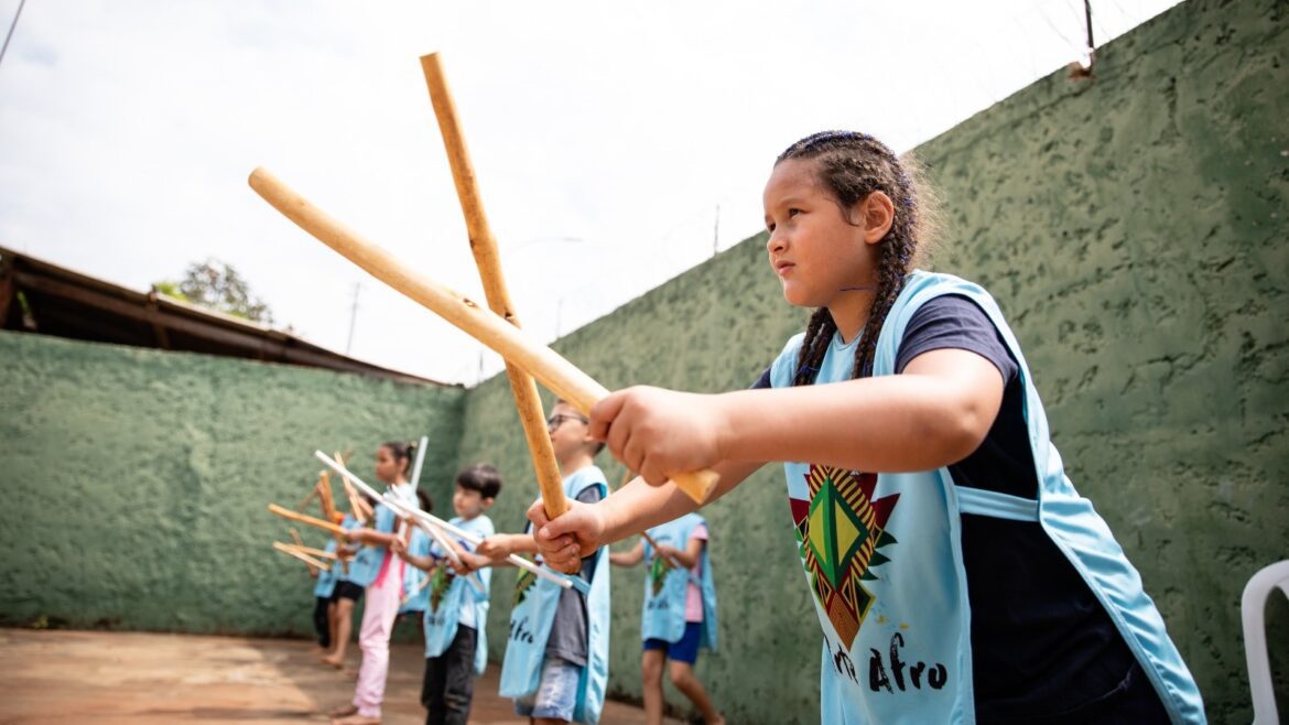 Projeto leva expressões afro-brasileiras para estudantes do Itapoã e Paranoá