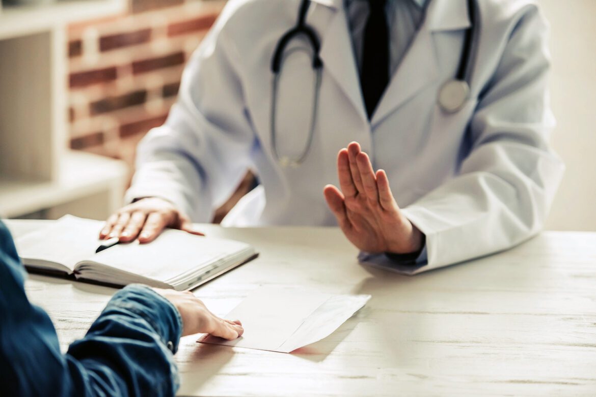 Judicialização da Saúde dispara: o que está por trás do aumento de mais de 500% nas ações