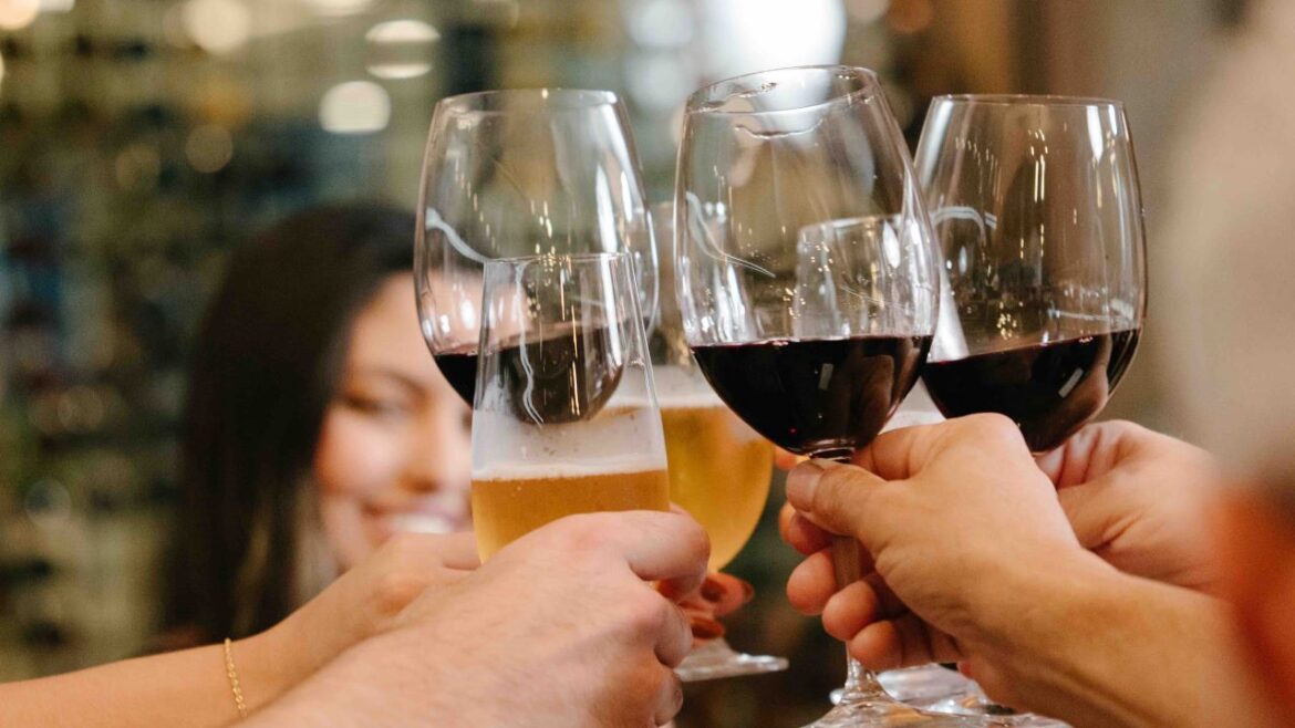 Uma experiência única no Restaurante Francisco: vinhos selecionados que harmonizam com os pratos da casa