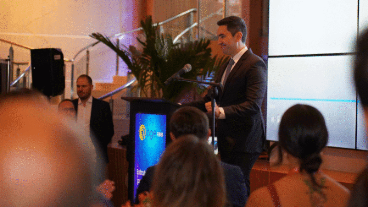 Com casa cheia, Age inaugura Datacenter em grande evento no DF