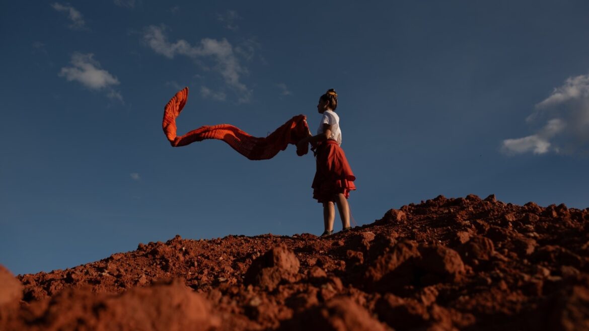 Museu Vivo da Memória Candanga recebe espetáculo-instalação que destaca histórias de mulheres pioneiras na construção de Brasília
