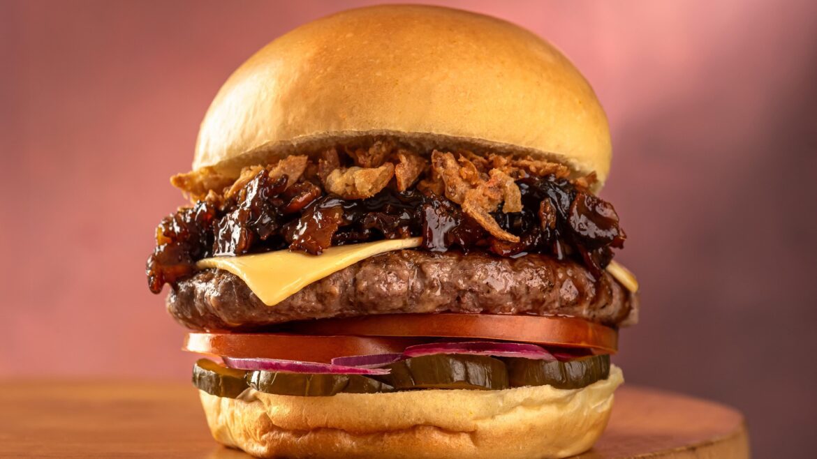 Dia do Hambúrguer: Bob Beef, Ogro Steaks e Rão Burger lançam versões suculentas para a data