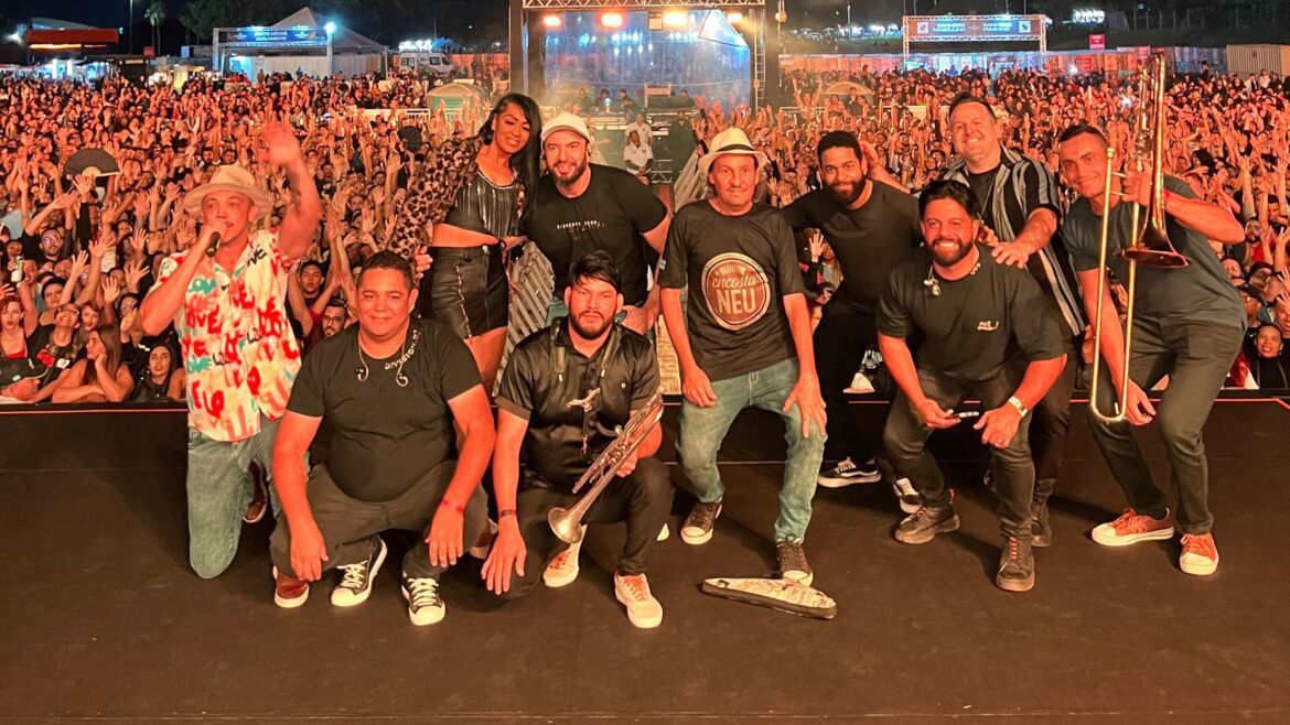 Show da banda Encosta N’eu agita Arena BRB