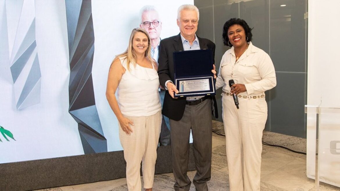 CEO do CIEE, Humberto Casagrande, é agraciado com o título de Cidadão Emérito