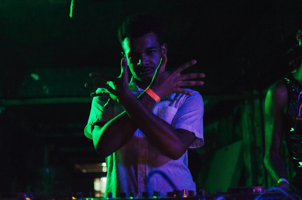 É neste domingo! Bailes da Saudade ocupa o Cine Itapuã com 10 horas de música, arte e celebração no Gama