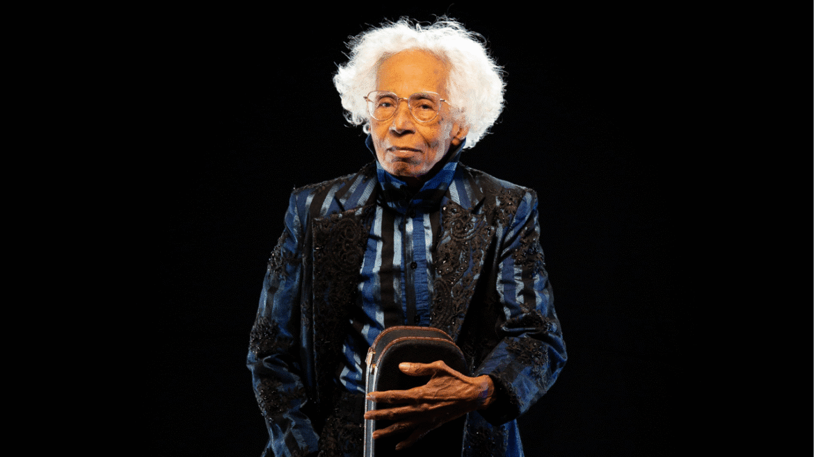 Biblioteca Demonstrativa recebe palestra “Literatura na Música”, de Cátia de França no dia 3 de julho