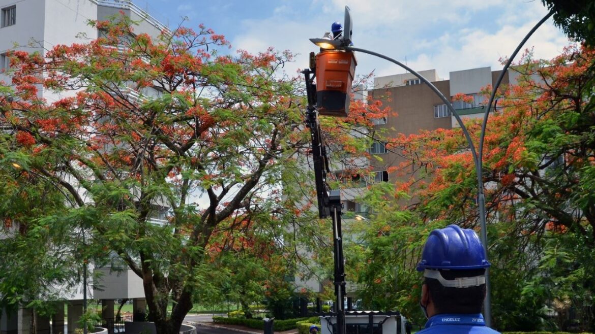 Plano Piloto recebe mutirão de manutenção na iluminação pública neste fim de semana