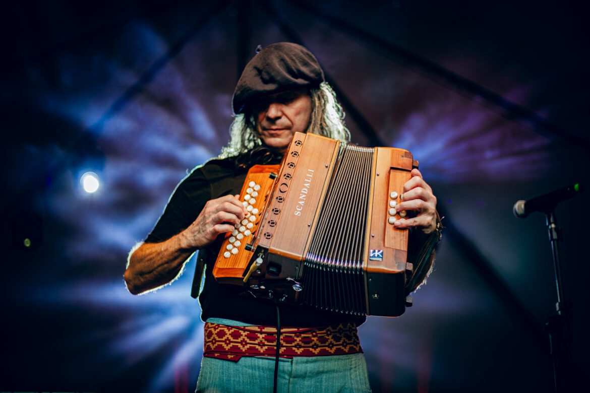 Renato Borghetti e Emily Borghetti estão entre os destaques do primeiro fim de semana da 32ª Expotchê