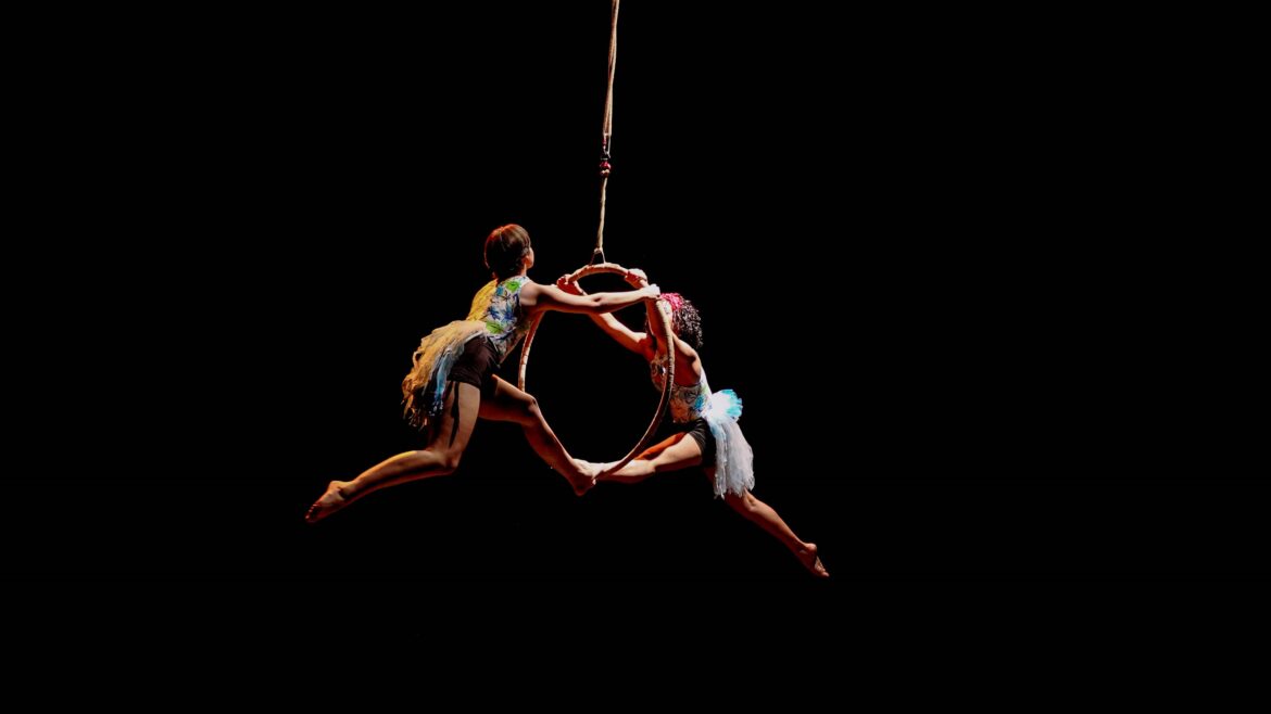 V Mostra Janelas da Arte reúne teatro, circo, dança, música e artes visuais em programação gratuita