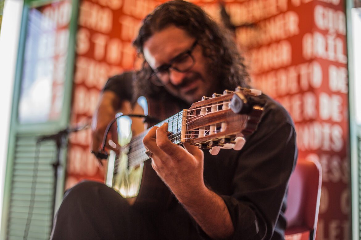 "Violões no Jardim": música instrumental ecoa no Cerrado, unindo natureza e cidadania em Brasília