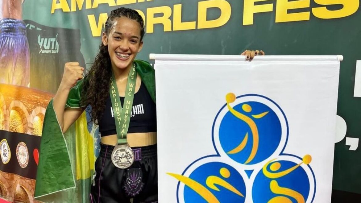 Com apoio do GDF, jovem atleta conquista vice-campeonato mundial de muay thai