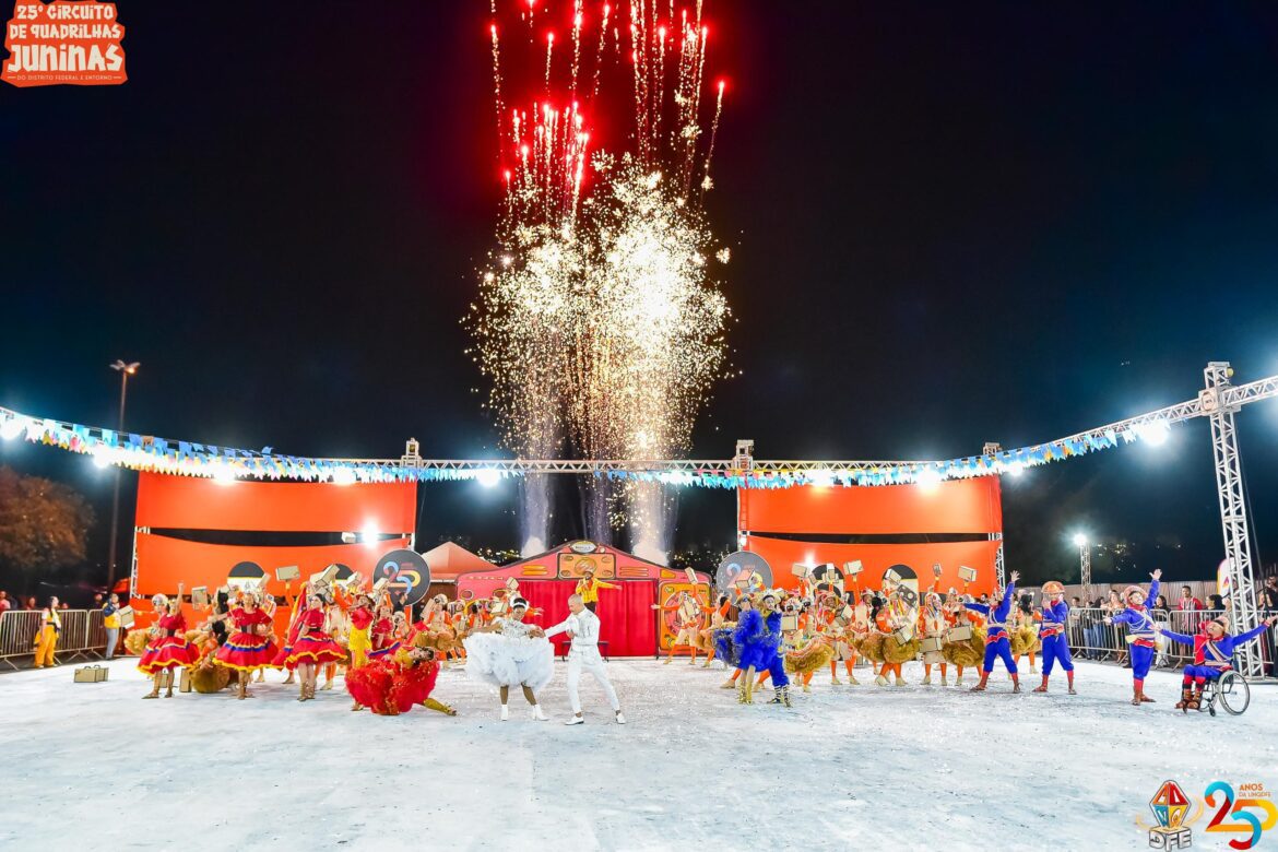 25º Circuito de Quadrilhas Juninas do DF e Entorno consagra Arroxa o Nó e celebra a força coletiva do movimento junino