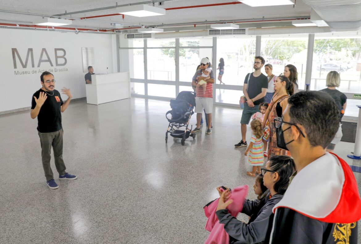 Férias no Ateliê do MAB promete diversão cultural gratuita para toda a família