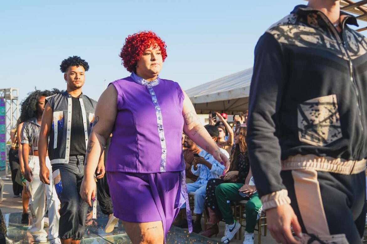 Feira de Brechós reúne mais de 60 expositores com peças a partir de R$5