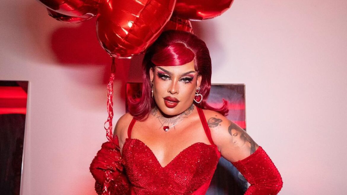 Glória Groove com “Serenata da GG” e Marina Sena em “Coisas Naturais” se apresentam no Na Praia Festival