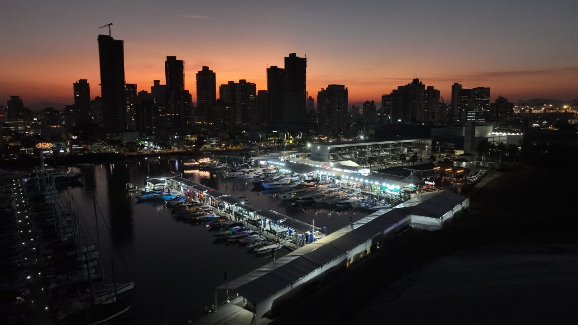 Marina Itajaí está localizada no centro de Itajaí, SC, ao lado do Centreventos - Divulgação