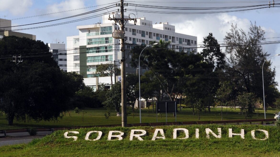 Moradores ajudam a escrever livro sobre a história de Sobradinho